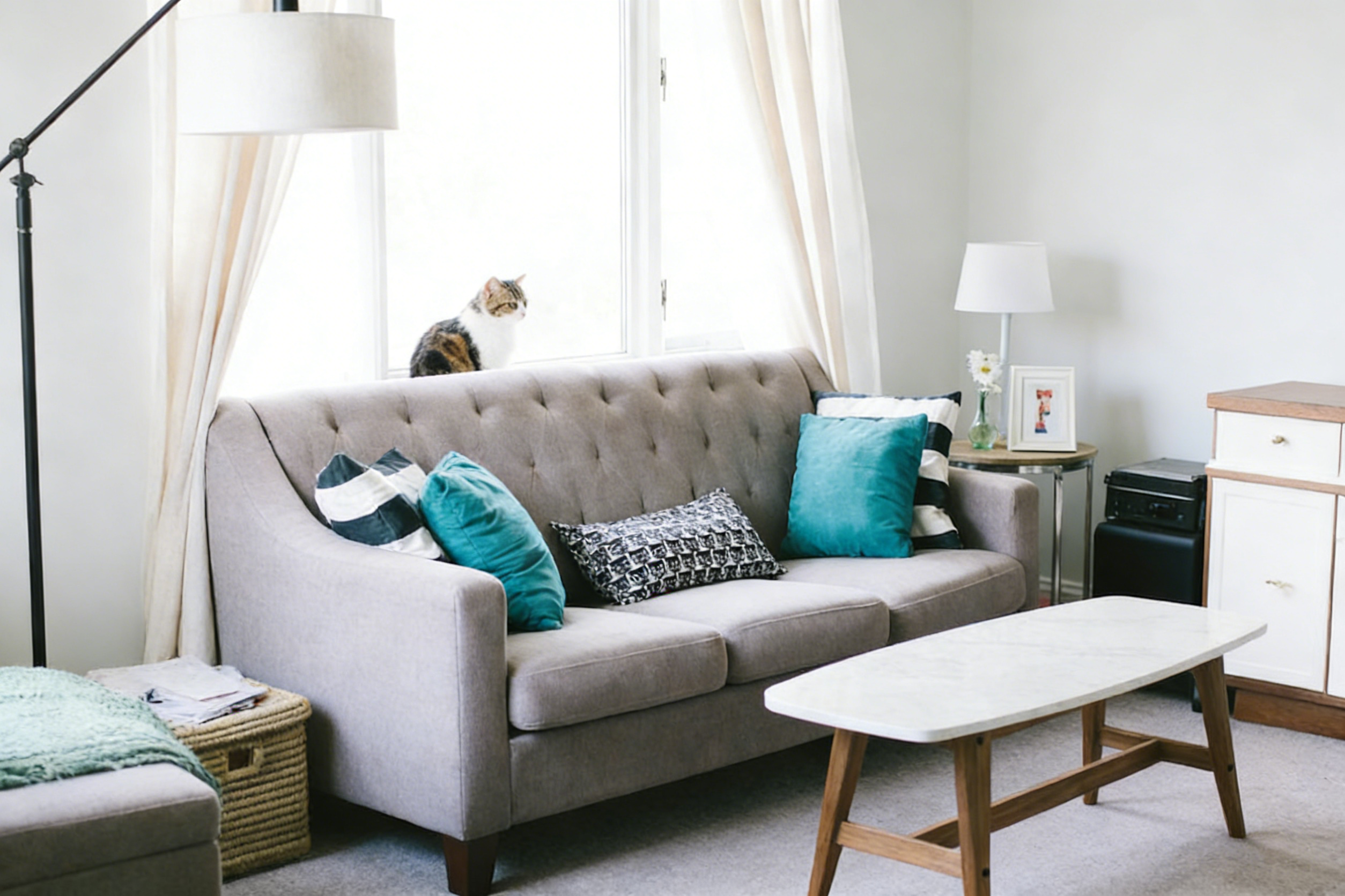 Rest Bett mit Samt-Kopfteil - Schwarz